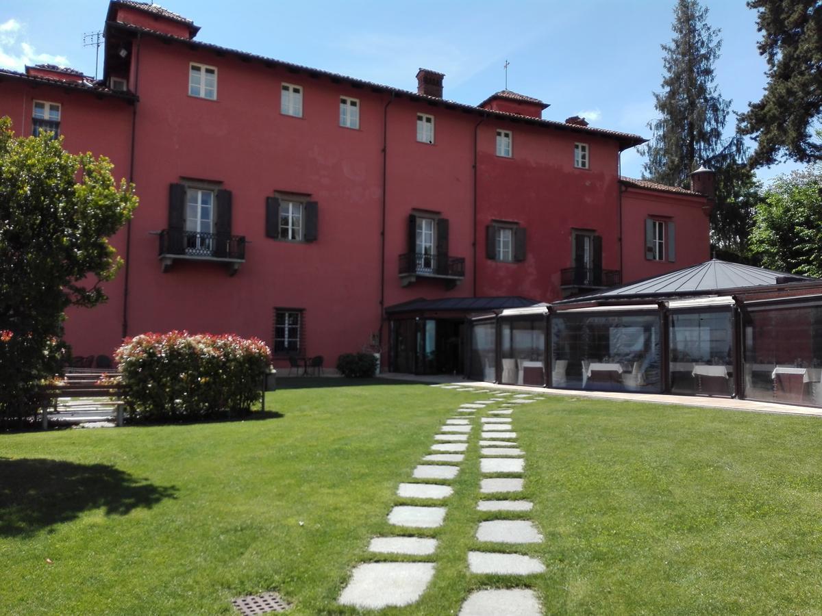 Hotel Castello Rosso Costigliole Saluzzo Exterior foto